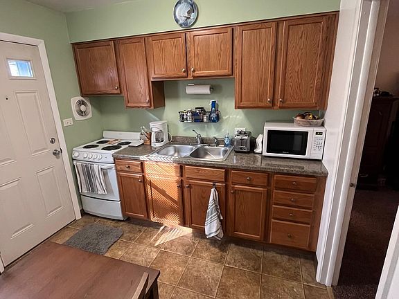 kitchen and appliances