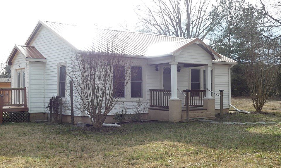 1st image of 296 Sweetwater Ln