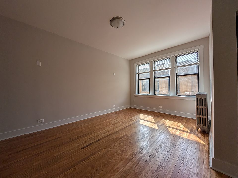 1st image of 1540 N Kedzie Blvd #3M