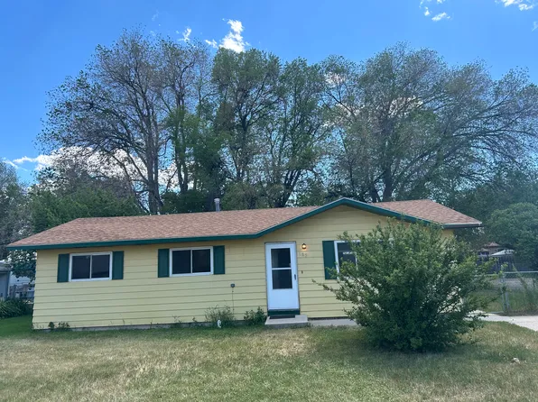 185 Madison St, Lander, WY 82520