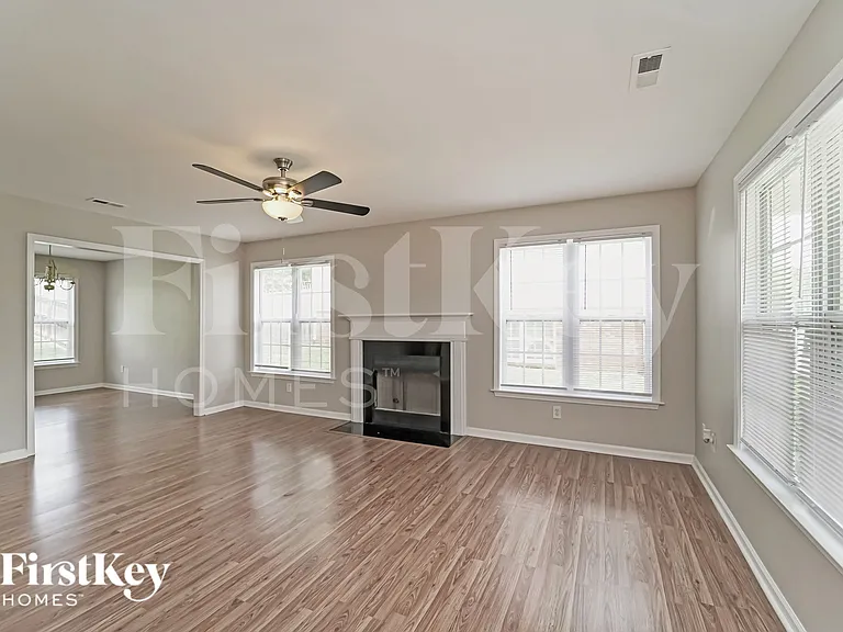 104 Arbor Ridge Rd — Photo 4