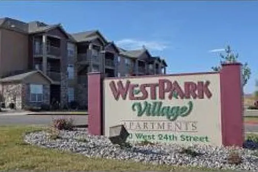 West Park Apartments — Photo 1