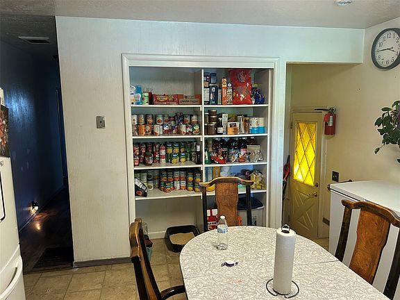 5th image of 701 13th Ave E