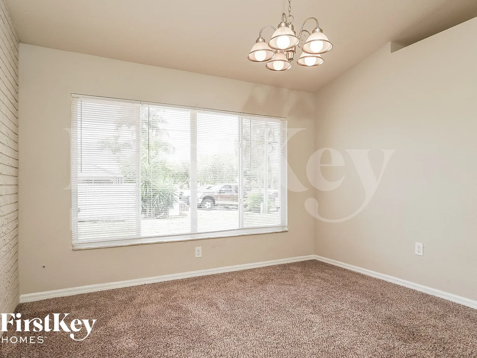 3 bed, 2.0 bath, 1519 sqft, $1,720 — Photo 4