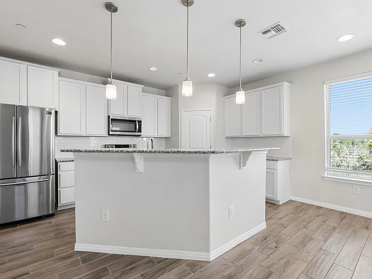 3240 E Whitestone Blvd #4 — Photo 12