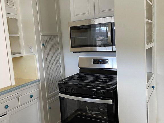 5th image of 1212 W Alameda Ave #1/2
