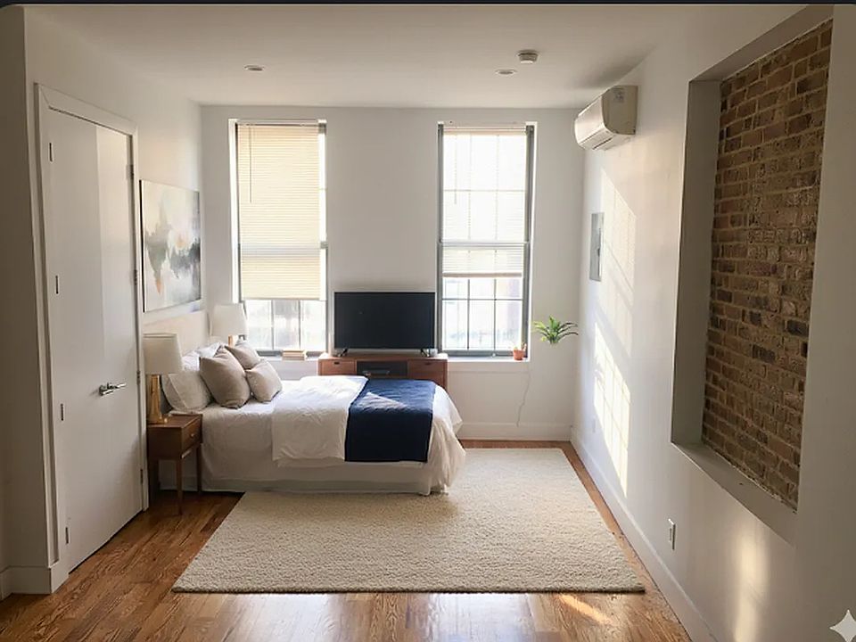 1st image of 2360 Pacific St #1R
