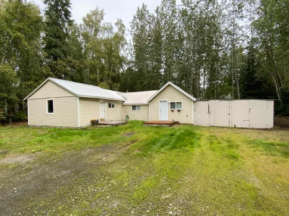 3042 Vfw St, North Pole, AK 99705