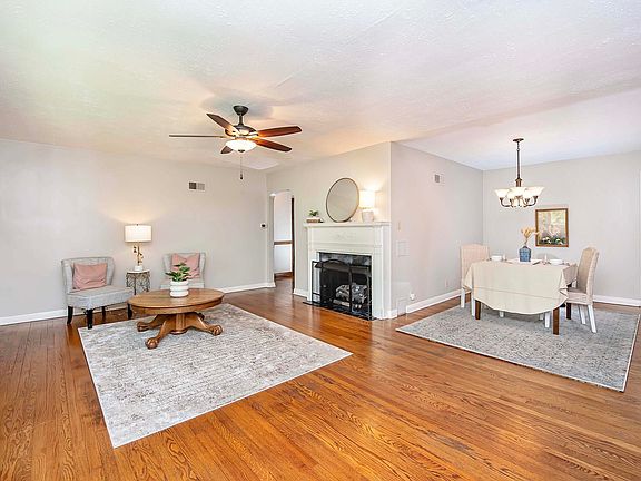 3rd image of 1140 S Weller Avenue