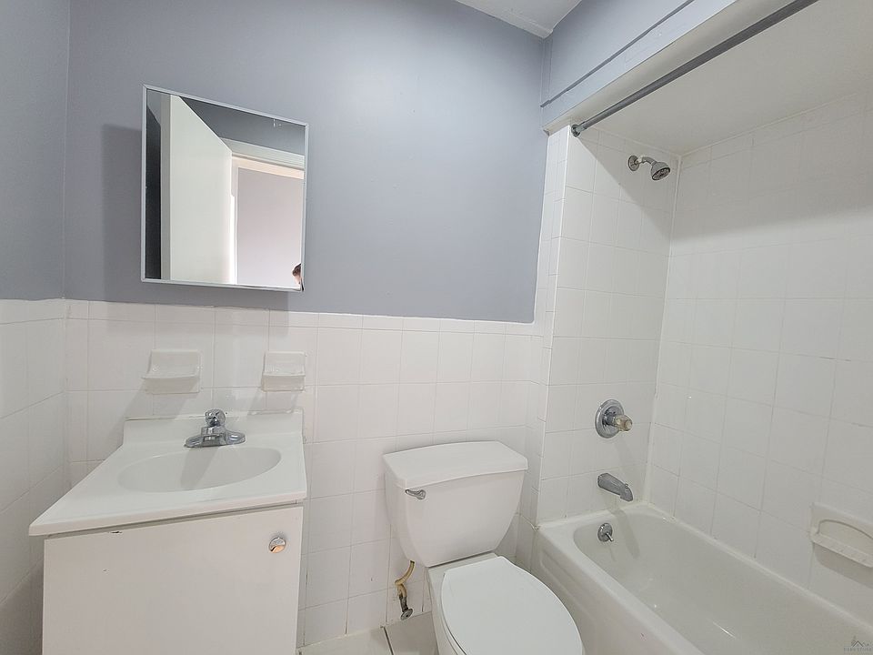 1st image of 305 49th St #3E
