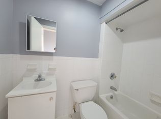 305 49th St #3E, Union City, NJ 07087