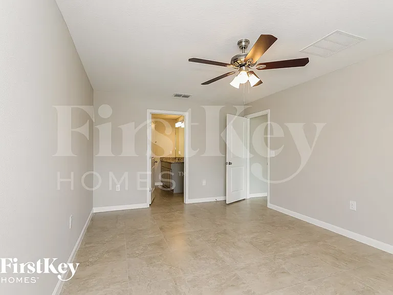 228 Southern Breeze Loop — Photo 9