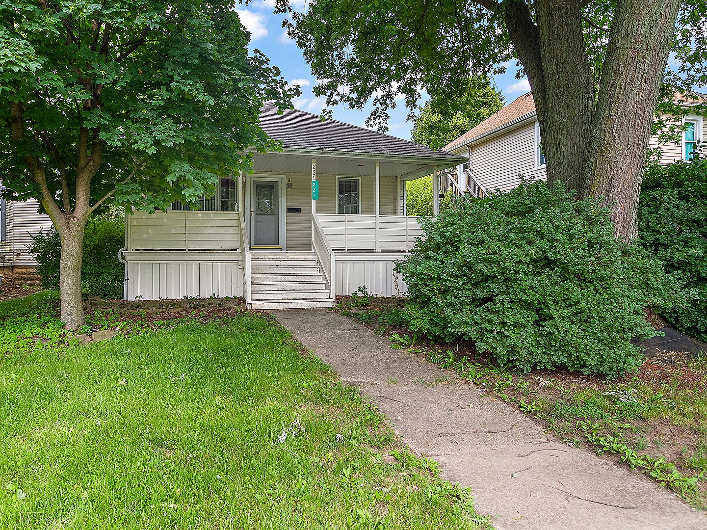 221 S Main St, Manteno, IL 60950 MLS 11846015 Zillow