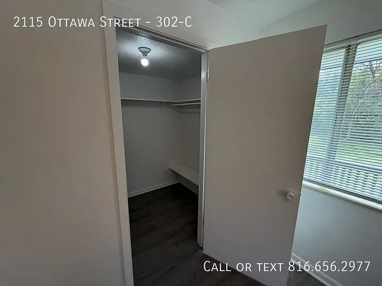 2115 Ottawa St #302C — Photo 42
