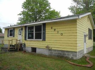 6910 E 34th Rd, Cadillac, MI 49601