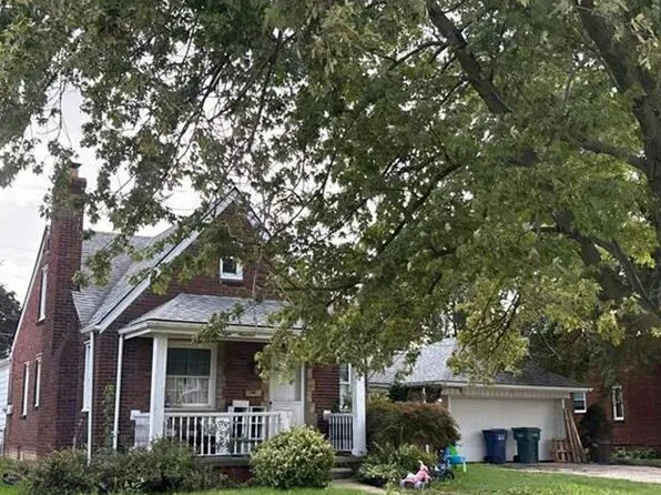 867 Riverbank St, Lincoln Park, MI 48146