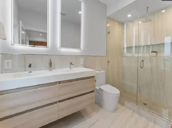 252 Bowers Street image 3 of 7