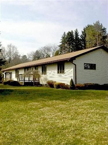 1st image of 41796 Earlene Ct