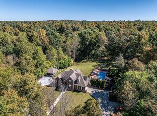 1194 Spann Rd, Charlotte, TN 37036