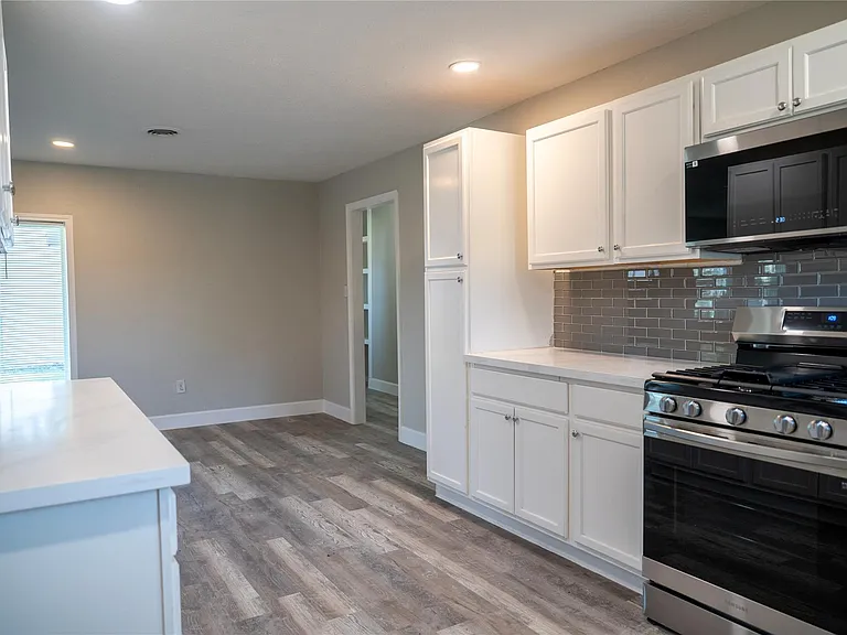 5502 Elm Tree Dr — Photo 7