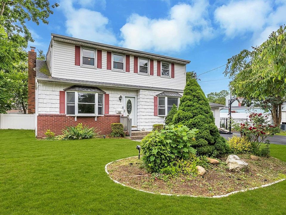 109 Edgewater Avenue, Bayport, NY 11705 Zillow