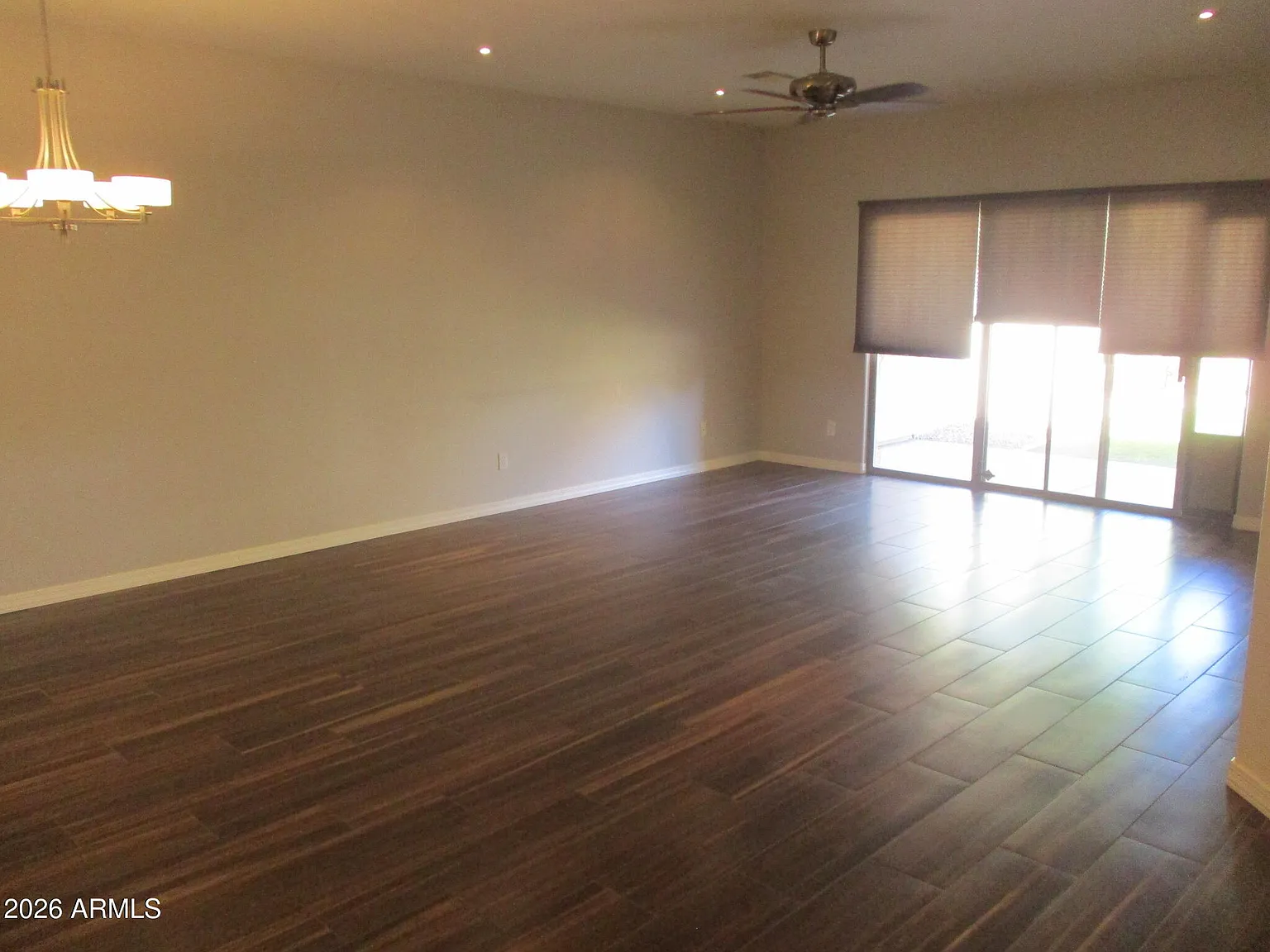 3 bed, 2.0 bath, 1571 sqft, $2,200 — Photo 2