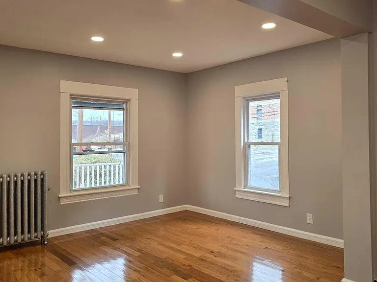 530 Myrtle St — Photo 5