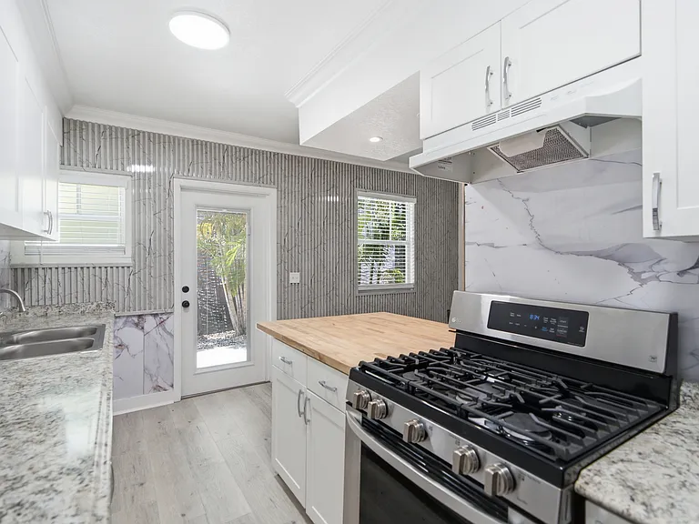 3214 W Santiago St #1 — Photo 17