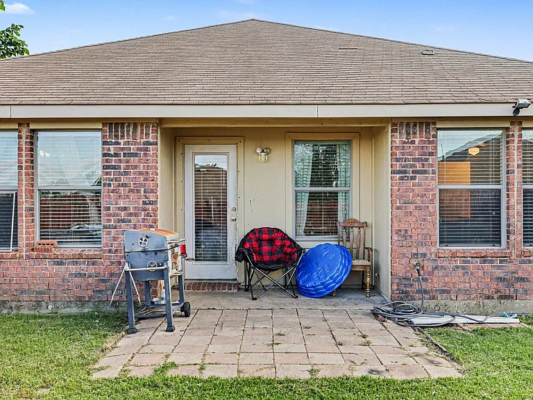 3608 Dove Ln — Photo 25