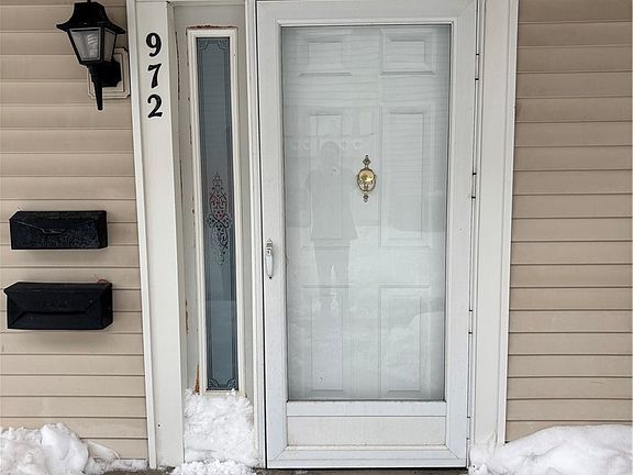 2nd image of 972 Eastbrooke Ln