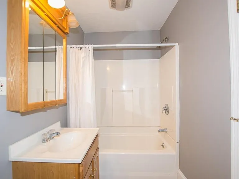 75 Hammond St #1 — Photo 6