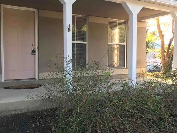 3741 Grant Pl NE, Washington, DC 20019