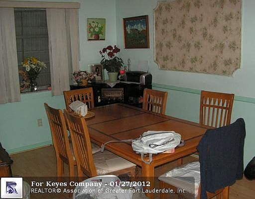 1st image of 2910 NE 2nd Ave