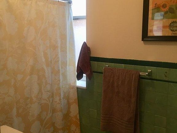 2nd image of 1244 York St APT 1