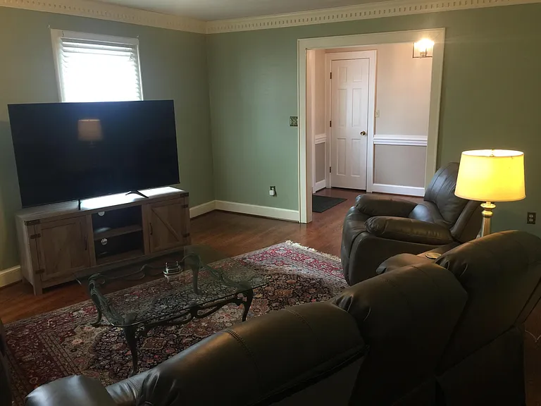 842 Spring Valley Dr — Photo 9