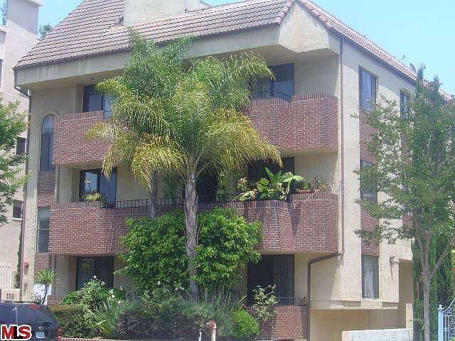 2nd image of 336 S Spalding Dr Unit 201