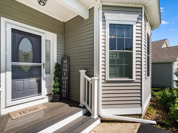 14 Black Forest Circle, Londonderry, NH 03053
