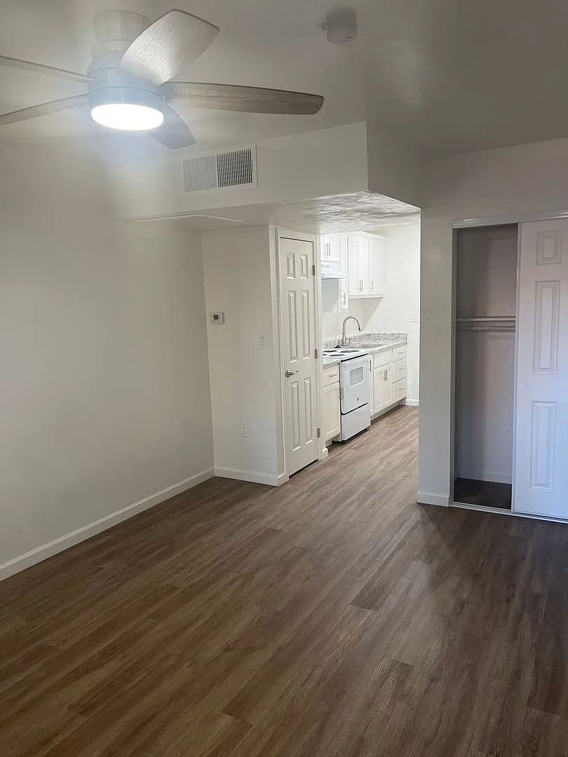 Sahuaro Apartments — Photo 3