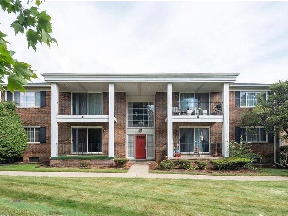 1st image of 25304 Shiawassee Cir APT 208