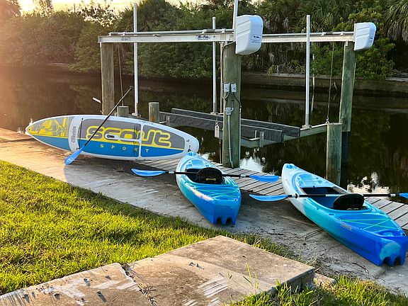 4 kayaks available on property
