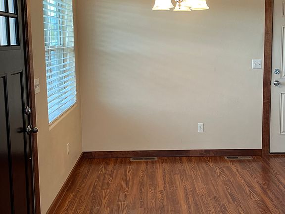 5th image of 388 Andesite Ave #A