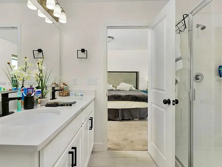 1136 Papaya Cir — Photo 32