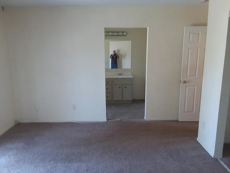 520 N Cambridge St — Photo 6