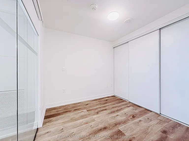 1 Jarvis St #816 — Photo 12