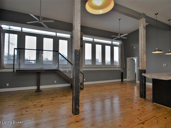 2920 Frankfort Ave #201