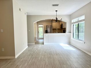 726 Ginger Mill Dr, Saint Johns, FL 32259