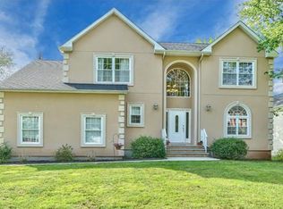 78 Vermont Ave, Franklin Park, NJ 08823