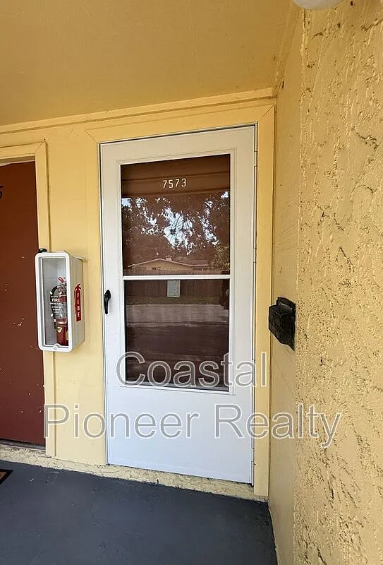 2 bed, 1.0 bath, 1268 sqft, $1,500 — Photo 3