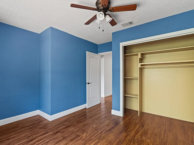 2106 Allred Dr — Photo 28
