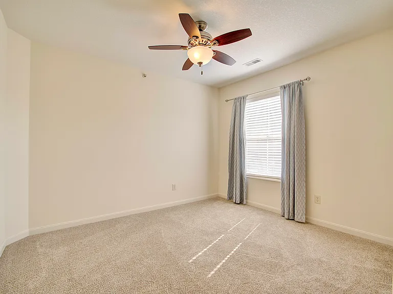 2223 Rolling Hills Dr — Photo 15